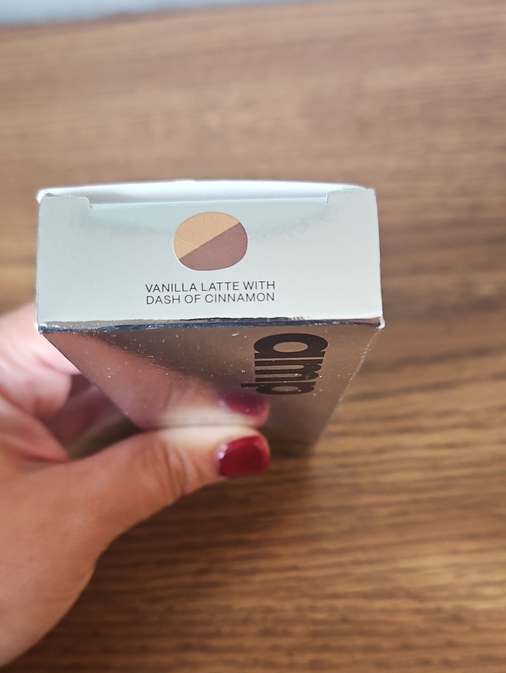 Amp point of view Lip Kit Vanilla Latte With Dash Of Cinnamon